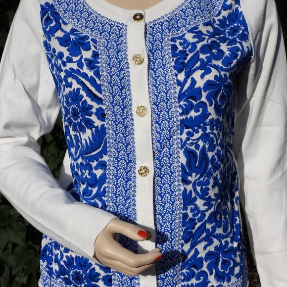 C. Wonder Blue & White Floral Vine Sweater - NWOT - Picture 3 of 7